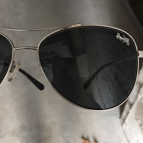 Coach aviator sunglasses - Picture 4 of 8